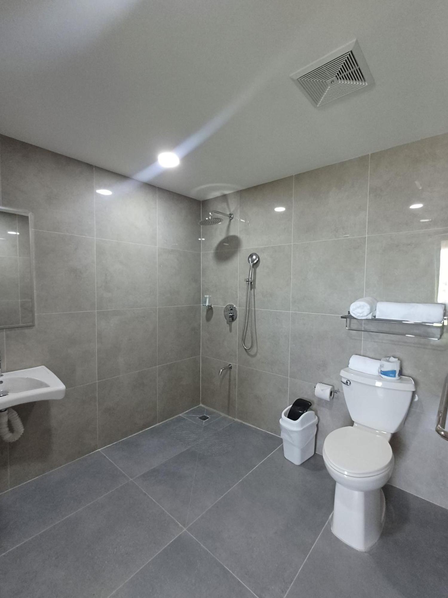 Hotel Puerto Limon Cr Екстер'єр фото