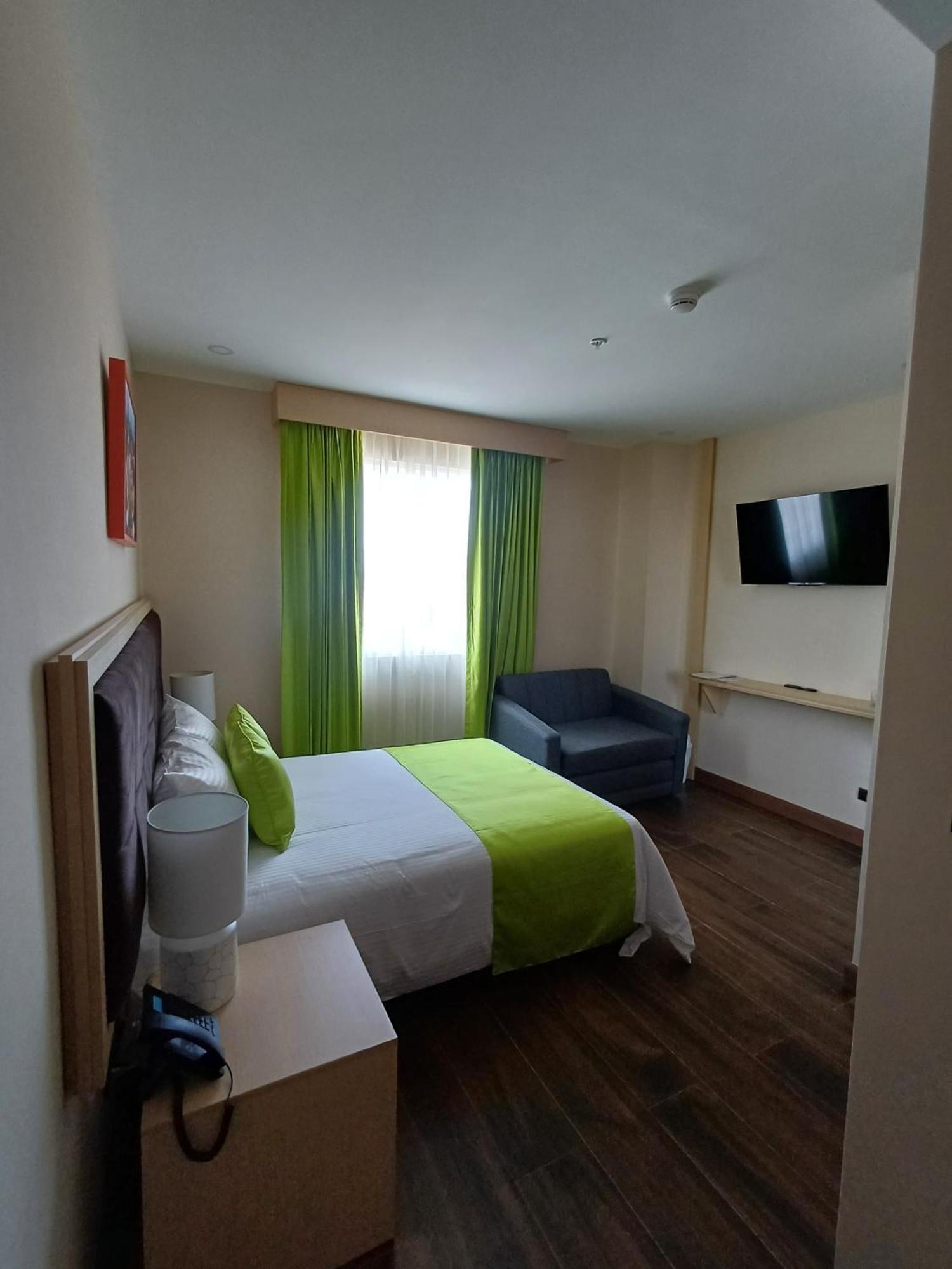 Hotel Puerto Limon Cr Екстер'єр фото